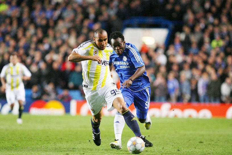 Michael Essien Playing for Chelsea