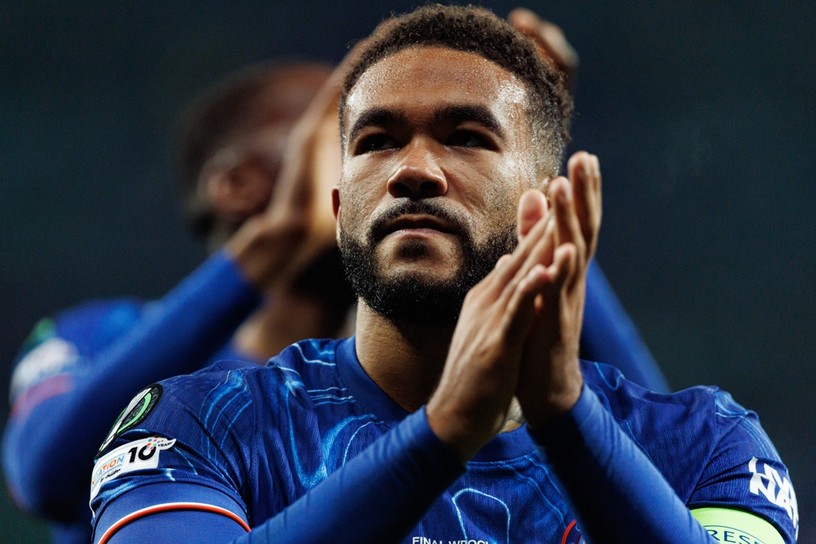 Reece James Clapping