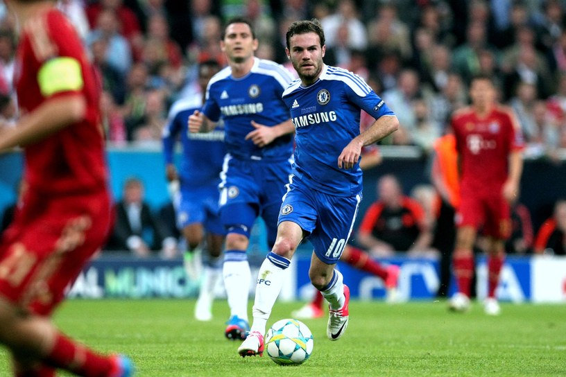 Juan Mata Playing Against Bayern Munich in 2012